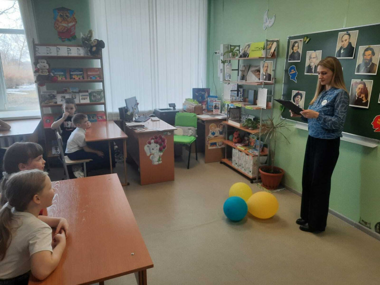 Конкурс стихов ко Дню поэзии.